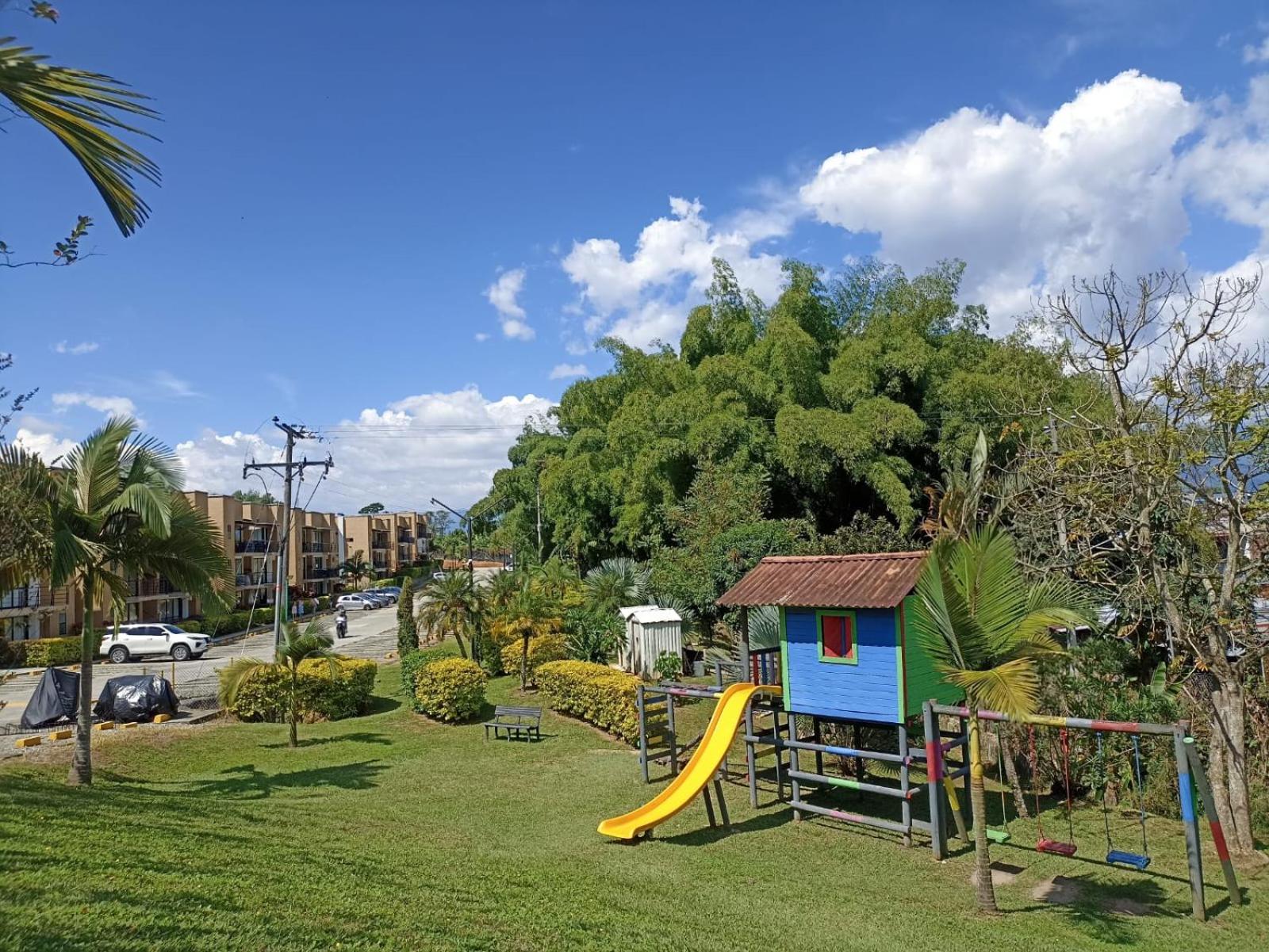 Apartasol Amor y Café, Reserva de la Colina
