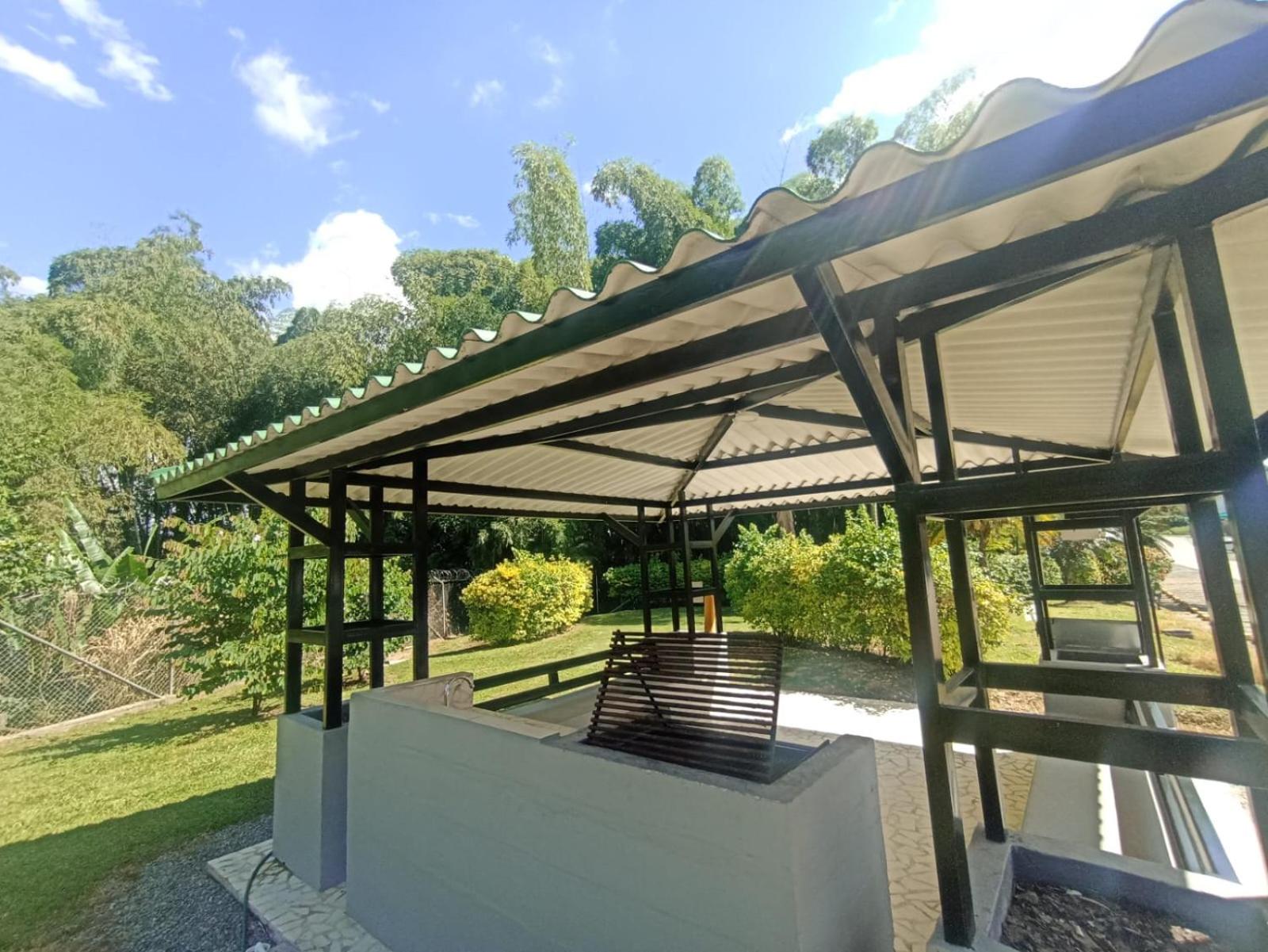 Apartasol Amor y Café, Reserva de la Colina