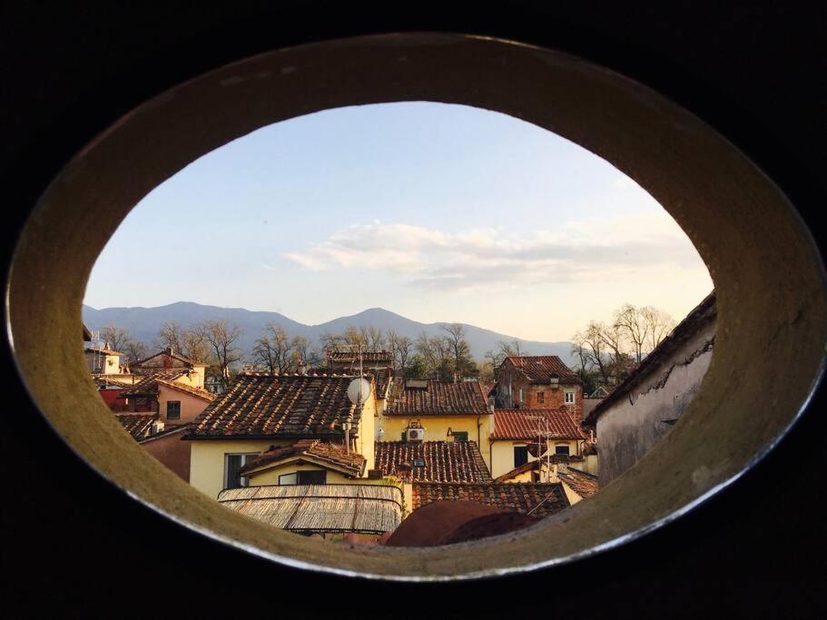 Terrazza - A Bella Vista Apartment - Luxury in Lucca Centro photo 3