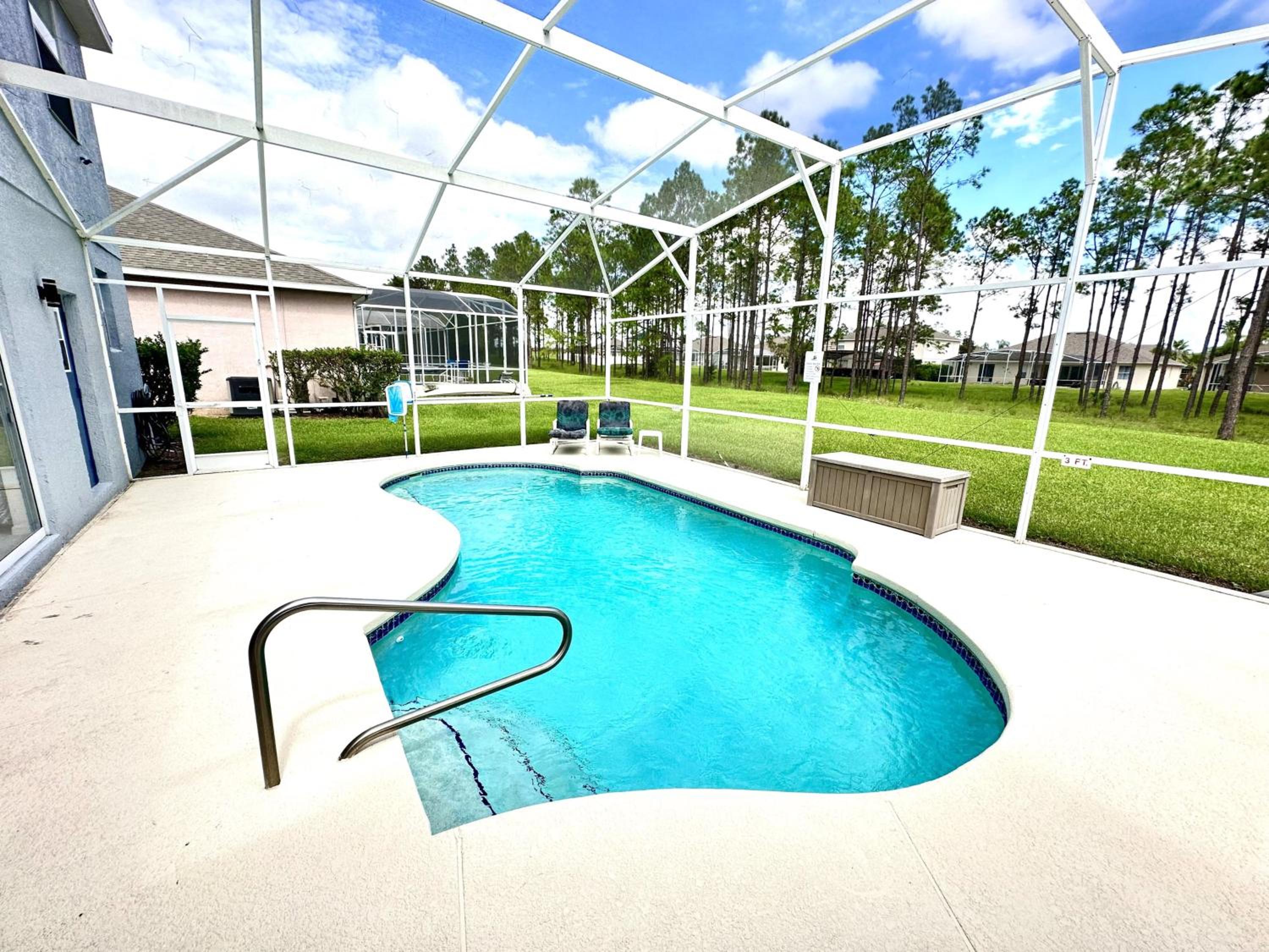6 Bed Pool Home On Golf Community 208 view 2