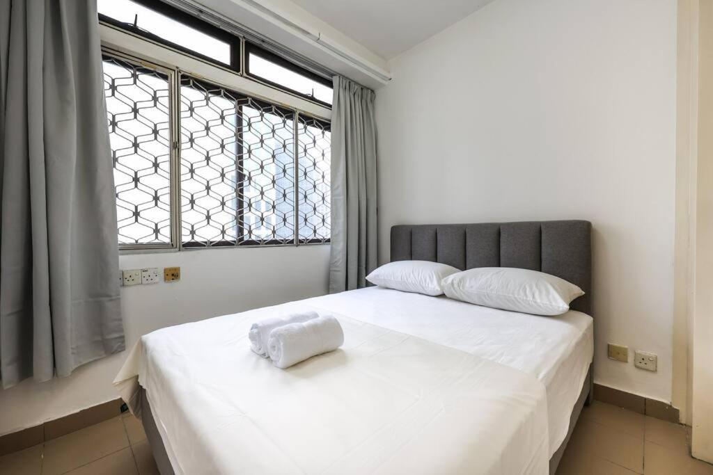 5 sec to Pavilion Mall 16-23 People Fahrenheit Suites 88 Jalan Bukit Bintang