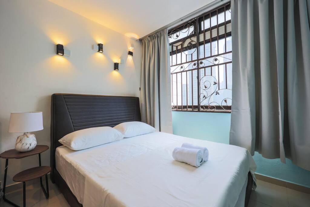 5 sec to Pavilion Mall 16-23 People Fahrenheit Suites 88 Jalan Bukit Bintang
