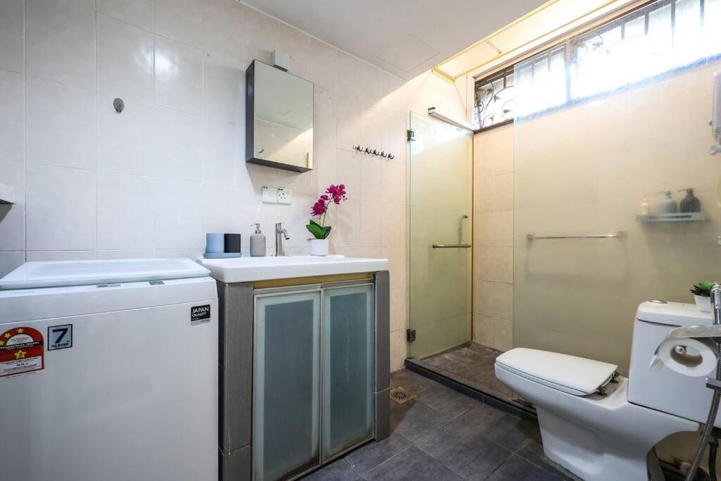 5 sec to Pavilion Mall 16-23 People Fahrenheit Suites 88 Jalan Bukit Bintang