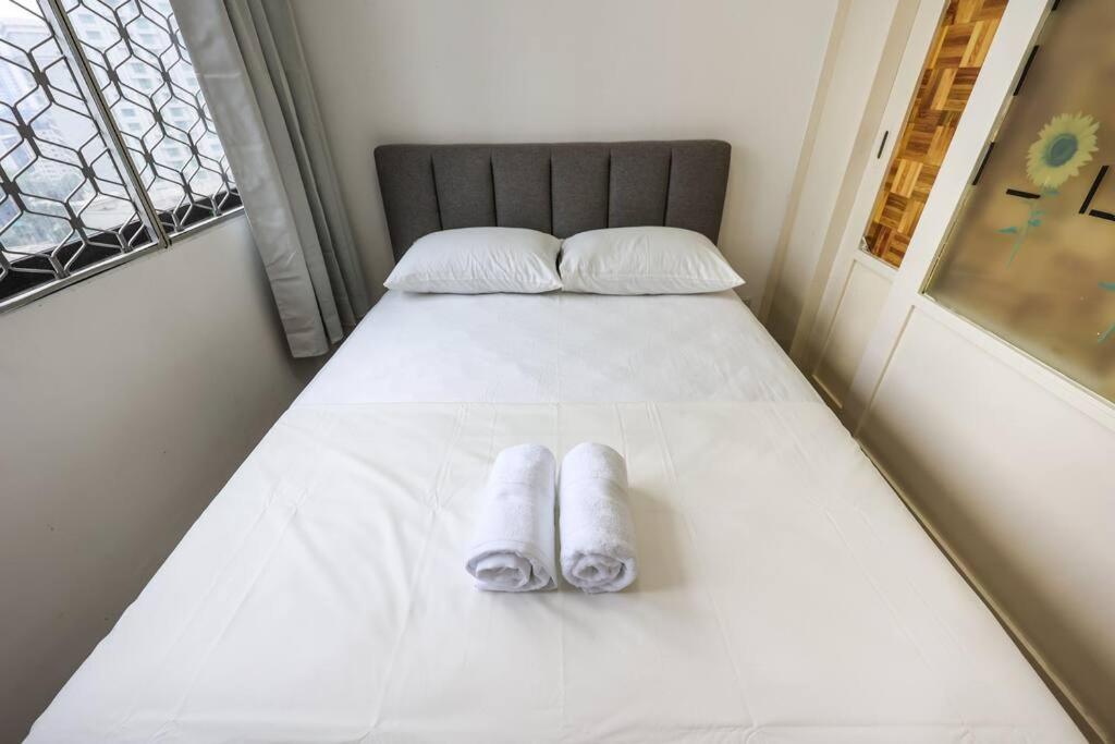 5 sec to Pavilion Mall 16-23 People Fahrenheit Suites 88 Jalan Bukit Bintang