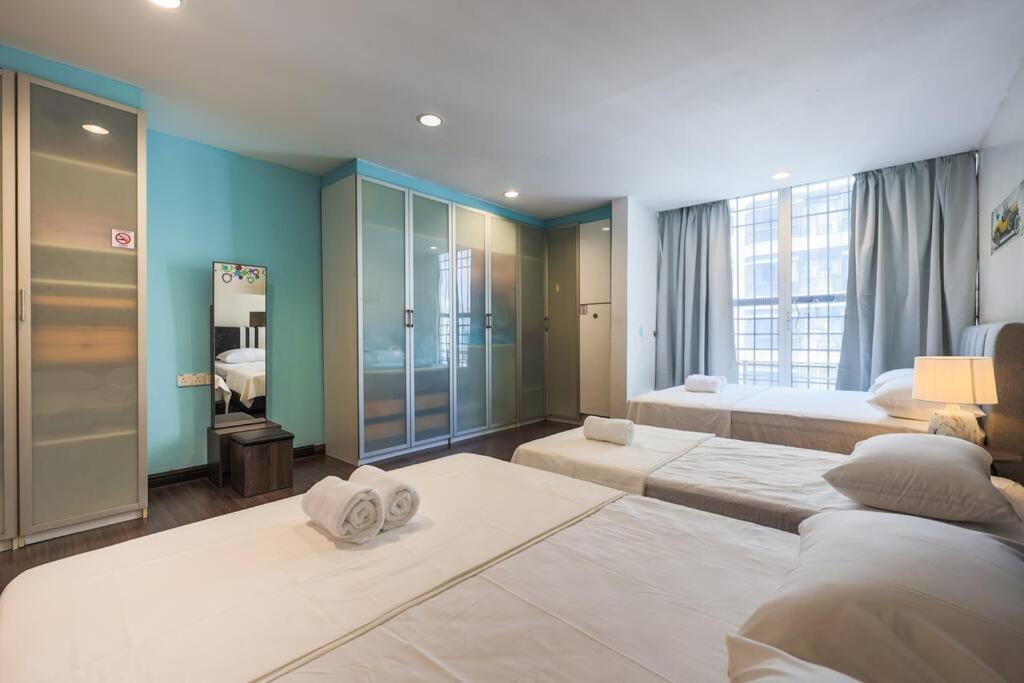 5 sec to Pavilion Mall 16-23 People Fahrenheit Suites 88 Jalan Bukit Bintang