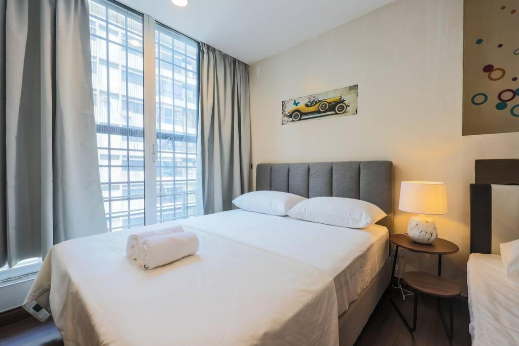 5 sec to Pavilion Mall 16-23 People Fahrenheit Suites 88 Jalan Bukit Bintang