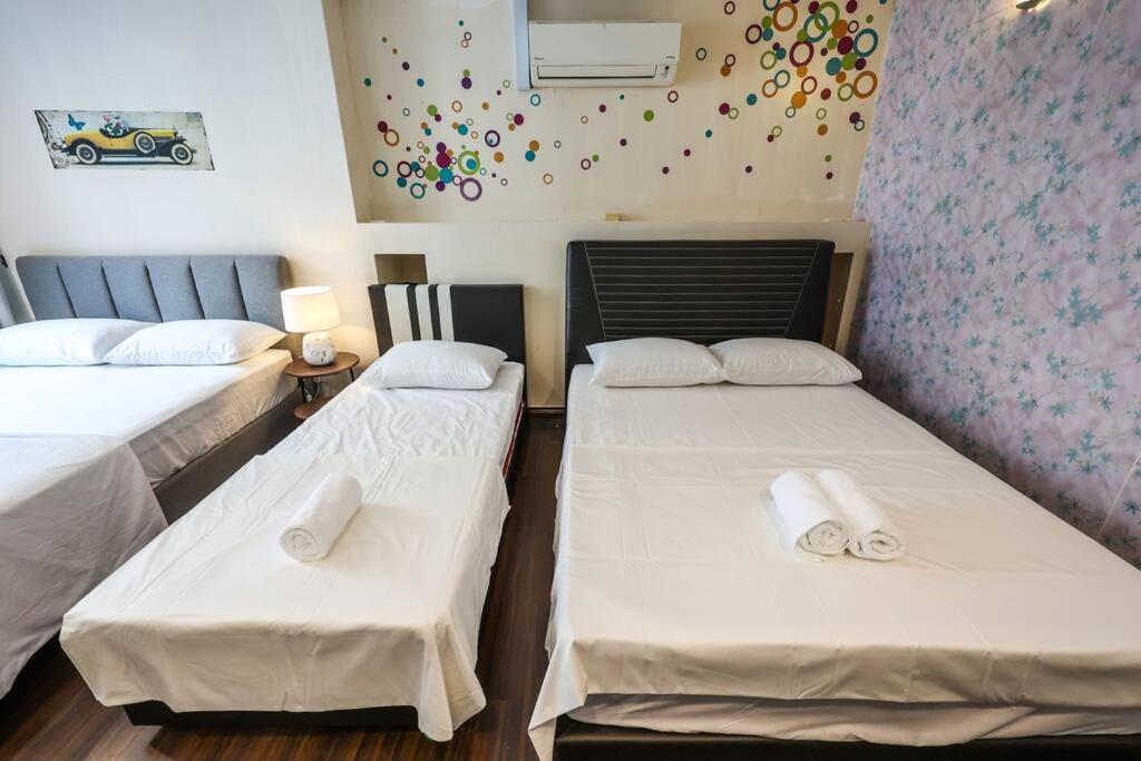 5 sec to Pavilion Mall 16-23 People Fahrenheit Suites 88 Jalan Bukit Bintang