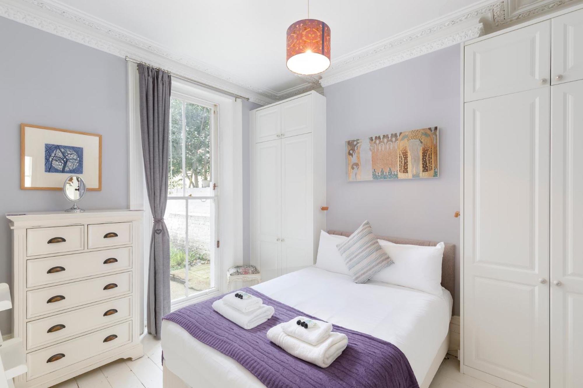Central Hove flat with large garden