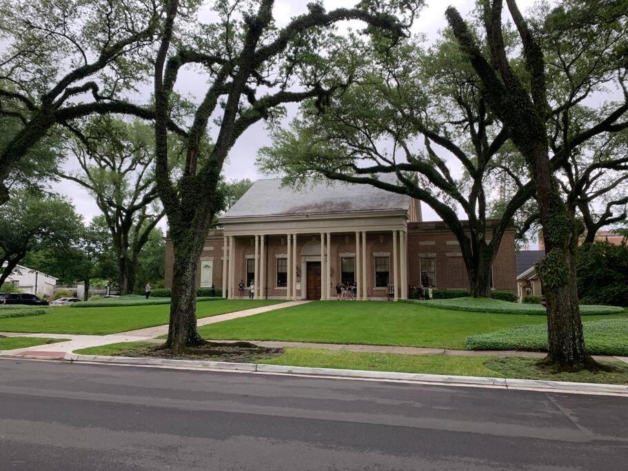 Laurel Vacations - Gingerbird Art Suite - Property Image 48