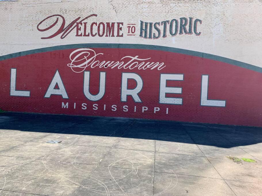 Laurel Vacations - Gingerbird Art Suite - Property Image 49