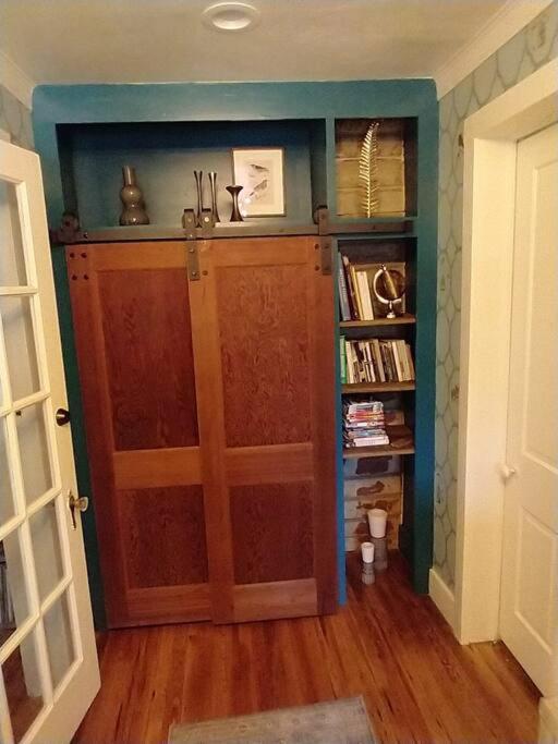 Laurel Vacations - Gingerbird Art Suite - Property Image 12