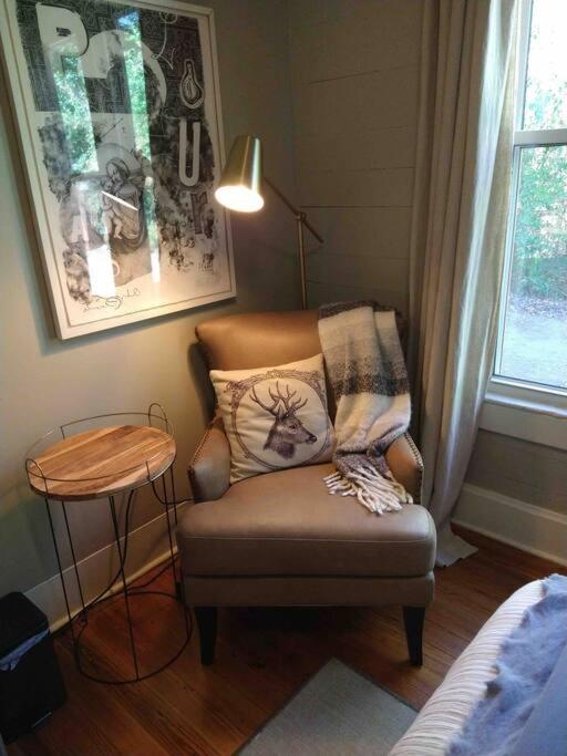 Laurel Vacations - Gingerbird Art Suite - Property Image 20