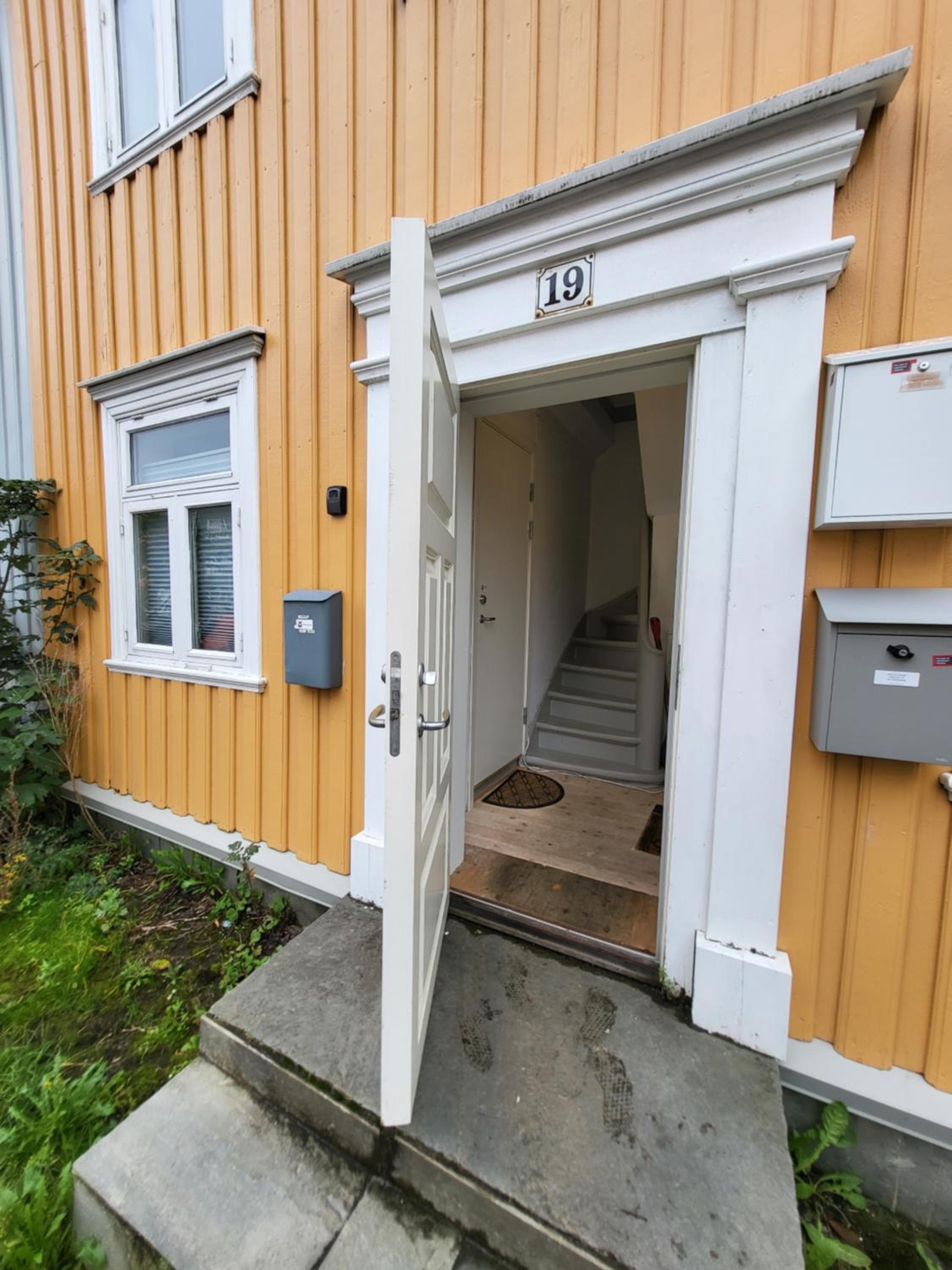 Mars Modern and Cozy Apartment in the centre, Free Parking view 2