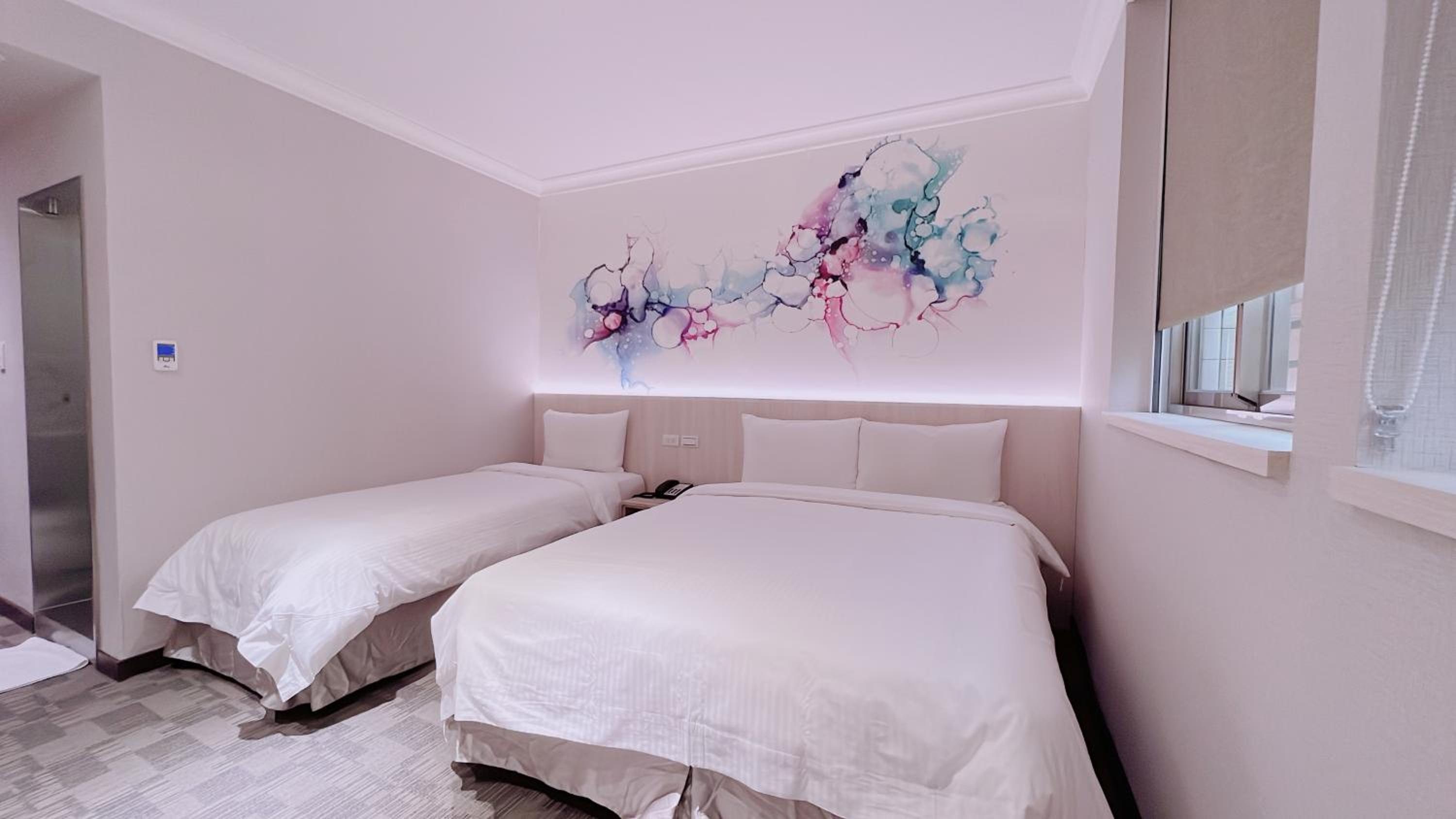 East Dragon Hotel