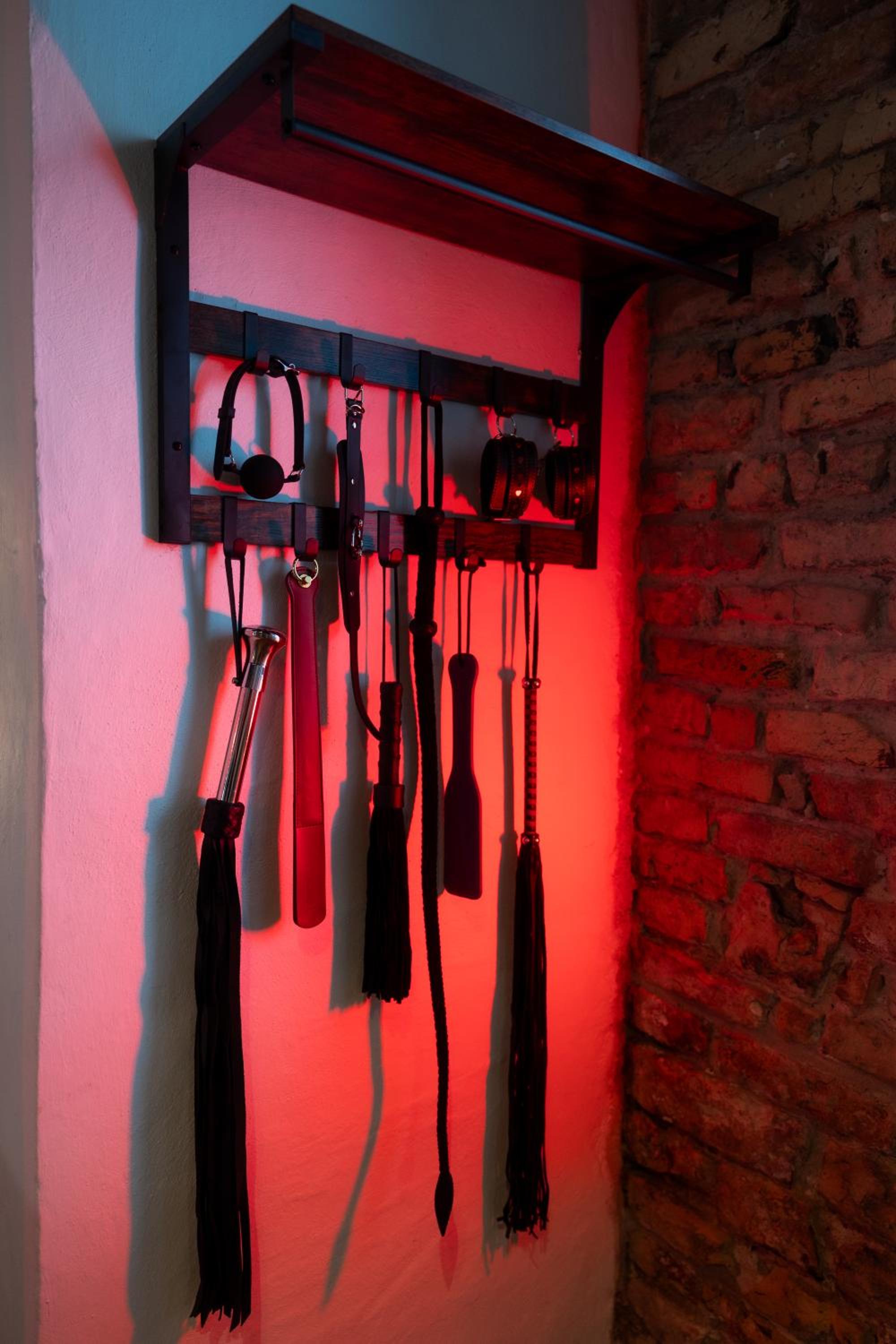 BDSM Black Apartments