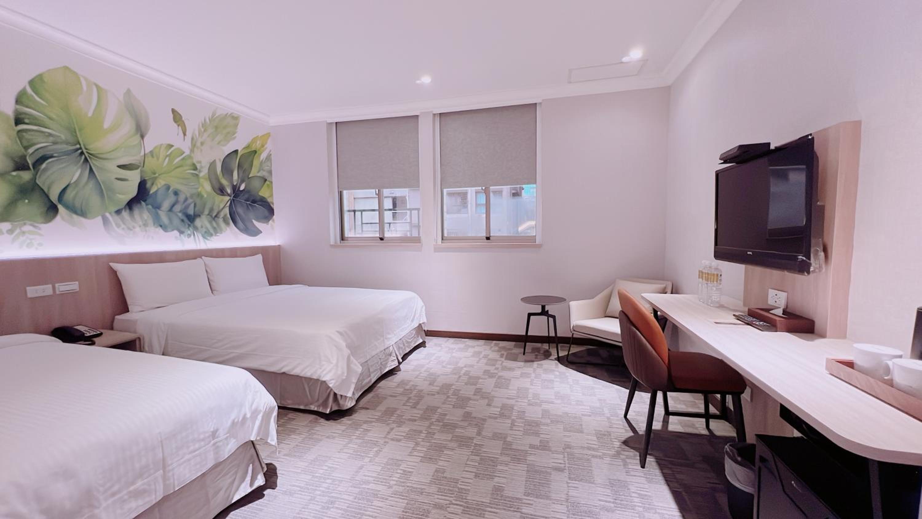 East Dragon Hotel
