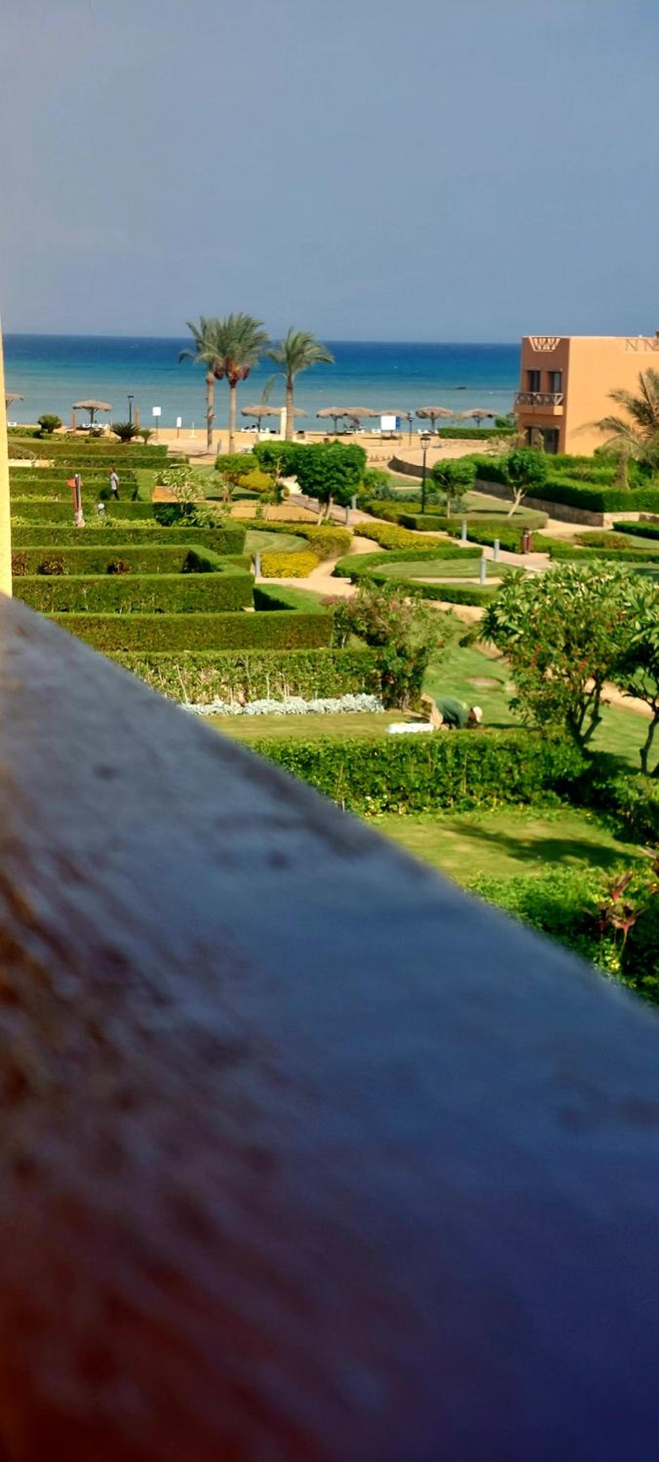 Mountain View Sokhna 2, Sea and Pool view, 3 bedrooms, Penthouse with Roof- Families ONLY view 2