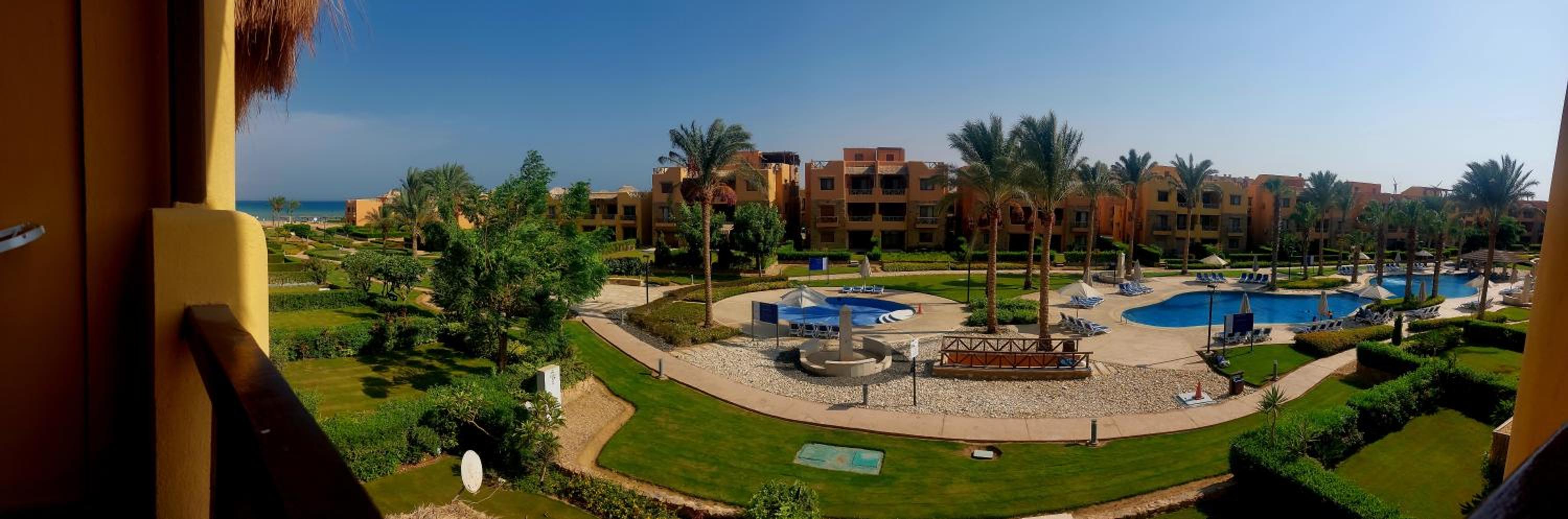 Mountain View Sokhna 2, Sea and Pool view, 3 bedrooms, Penthouse with Roof- Families ONLY view 4