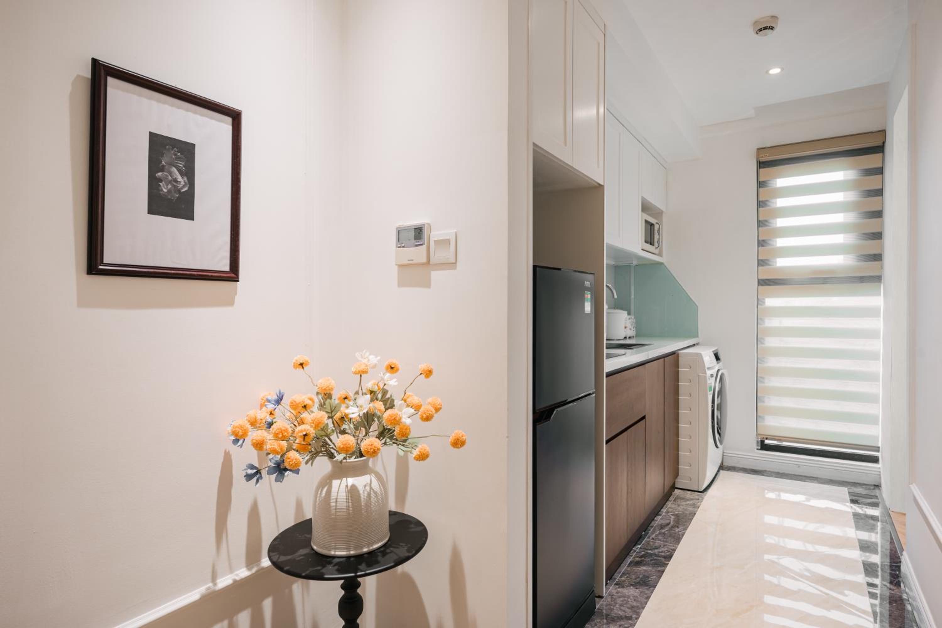T Place Luxury Apartment Hoan Kiem Lake by SSens Homes