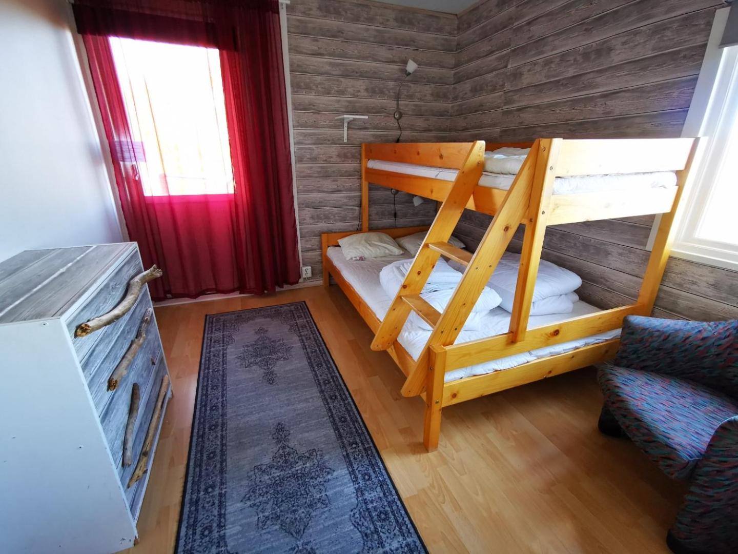 Abisko Guesthouse & Activities