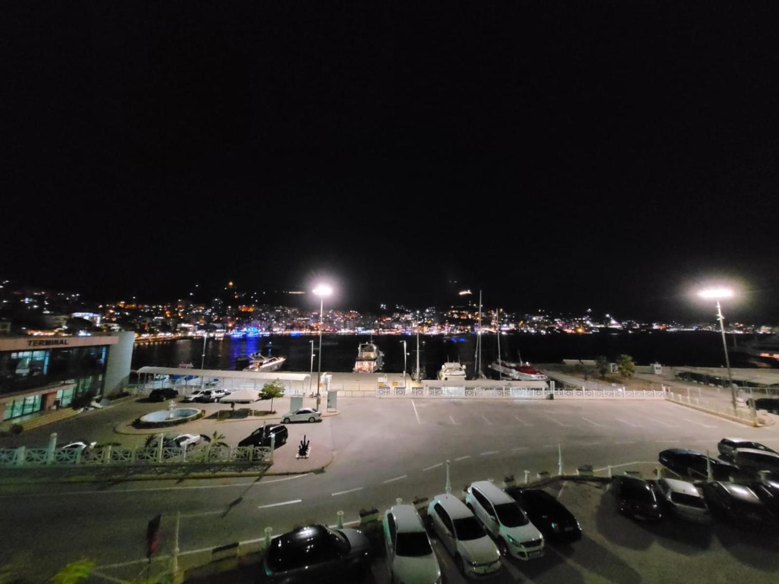 Saranda Seacret Suites
