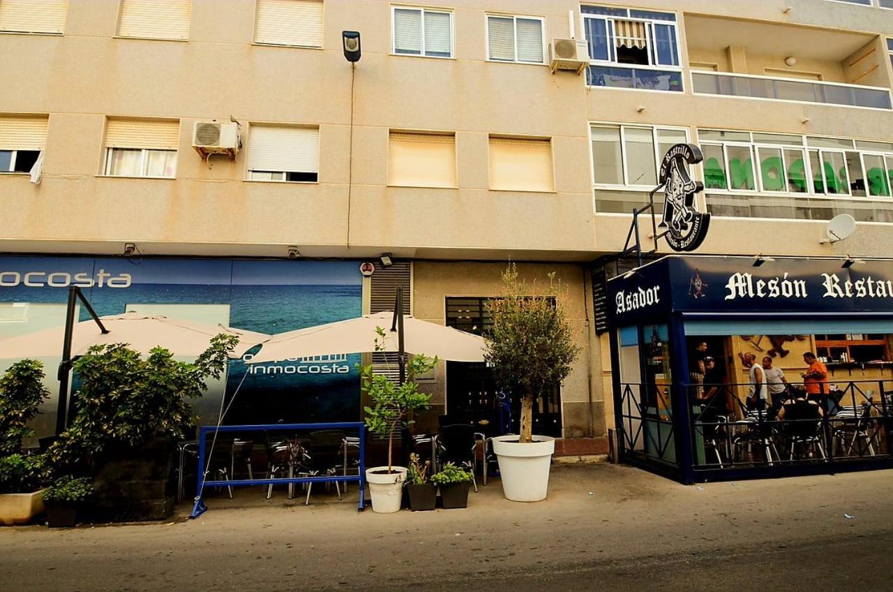 Аcogedor apartamento de dos dormitorios en torrevieja