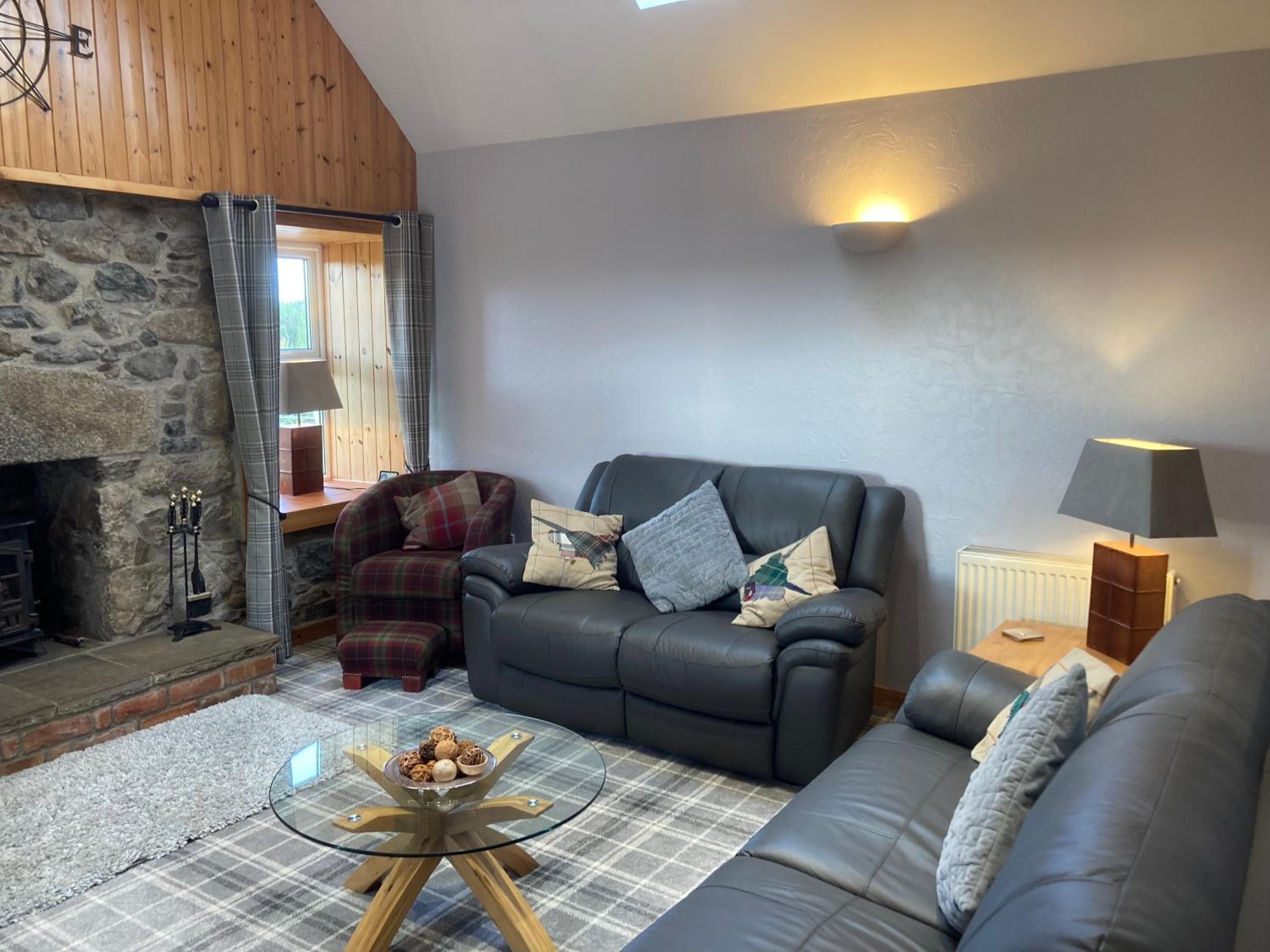Meikle Aucheoch Holiday Cottage, plus Hot Tub, Near Maud, in the heart of Aberdeenshire view 2