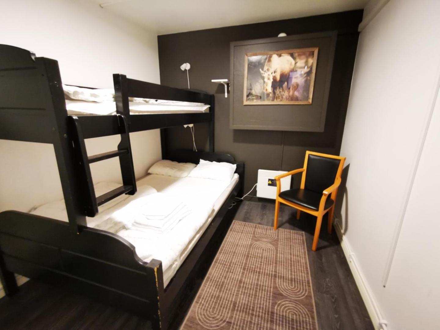 Abisko Guesthouse & Activities