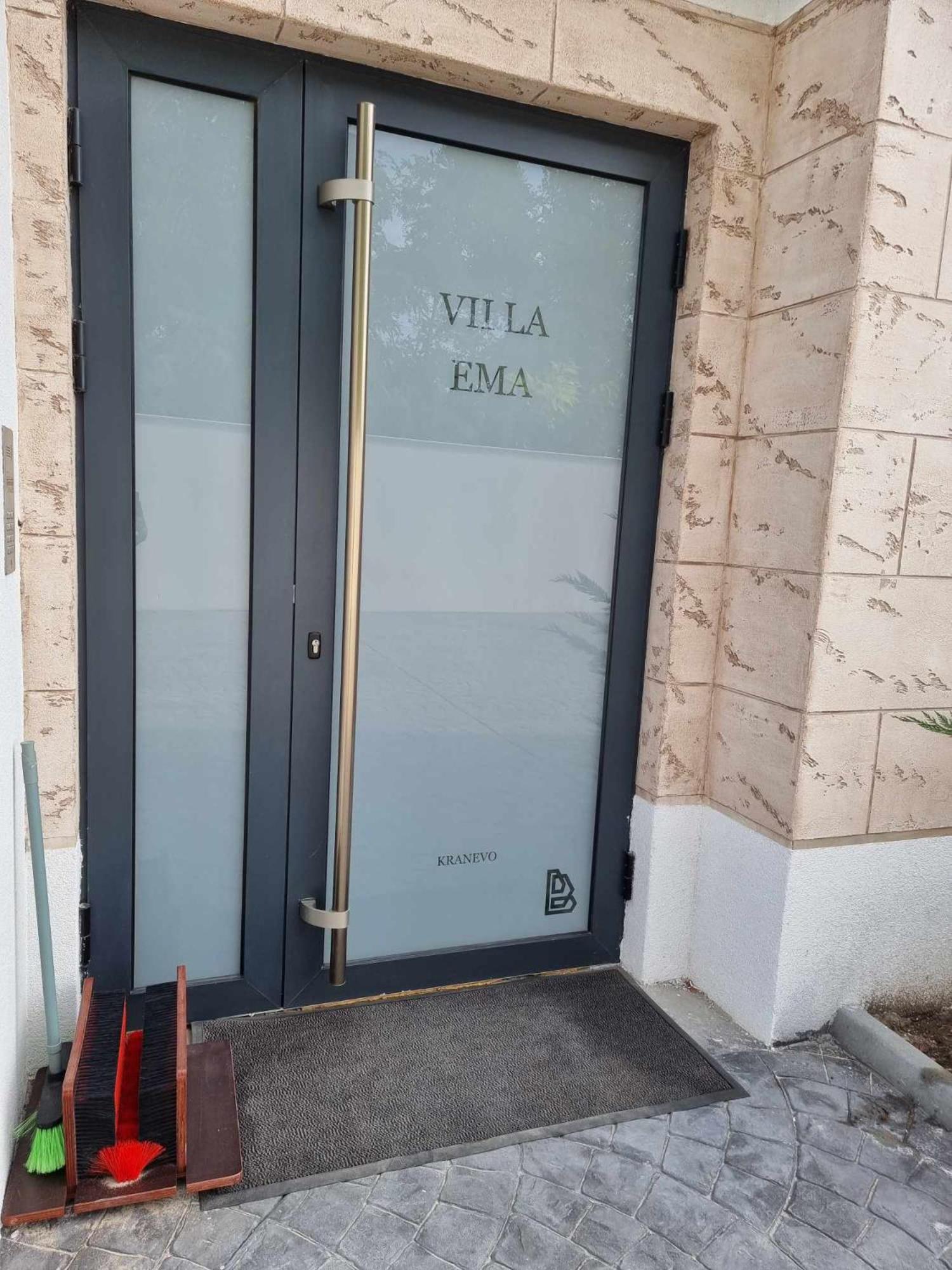 Beach apartments Ema
