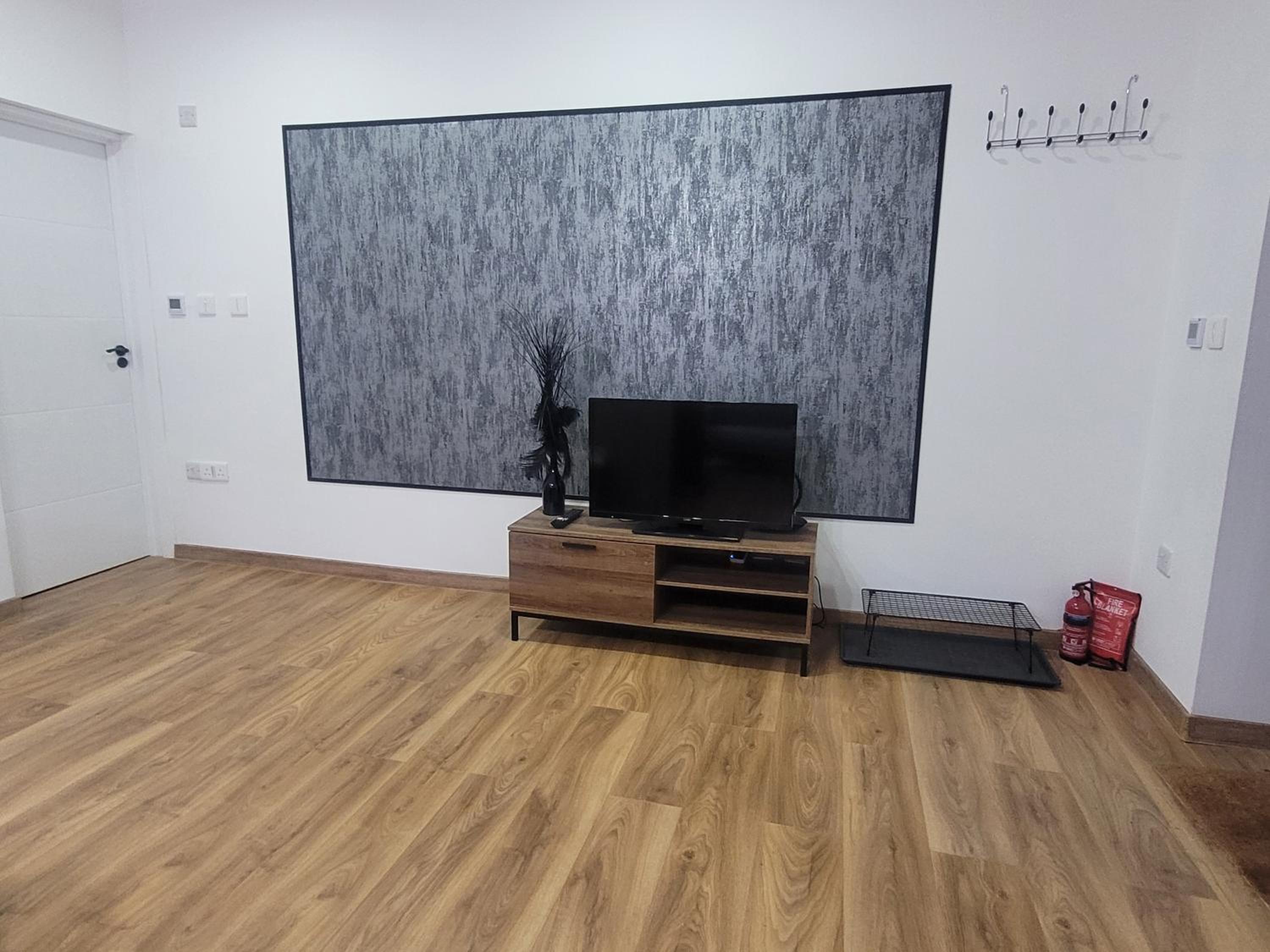 The Luxe Flat No 4, Mansfield, view 3