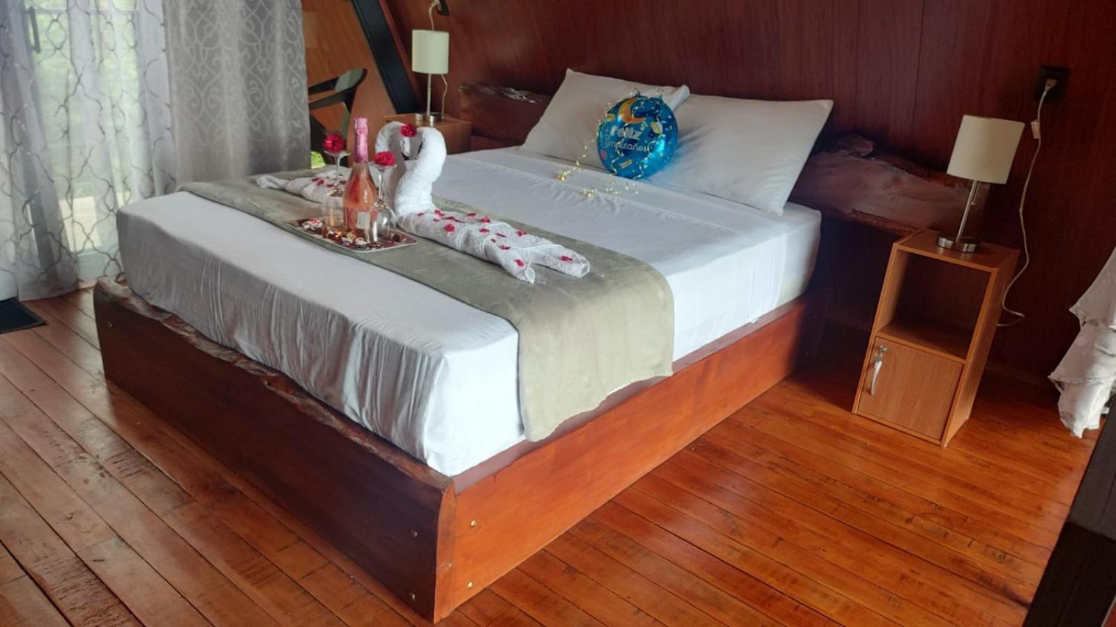 Yarumo Lodge, Río Celeste Black Chalets