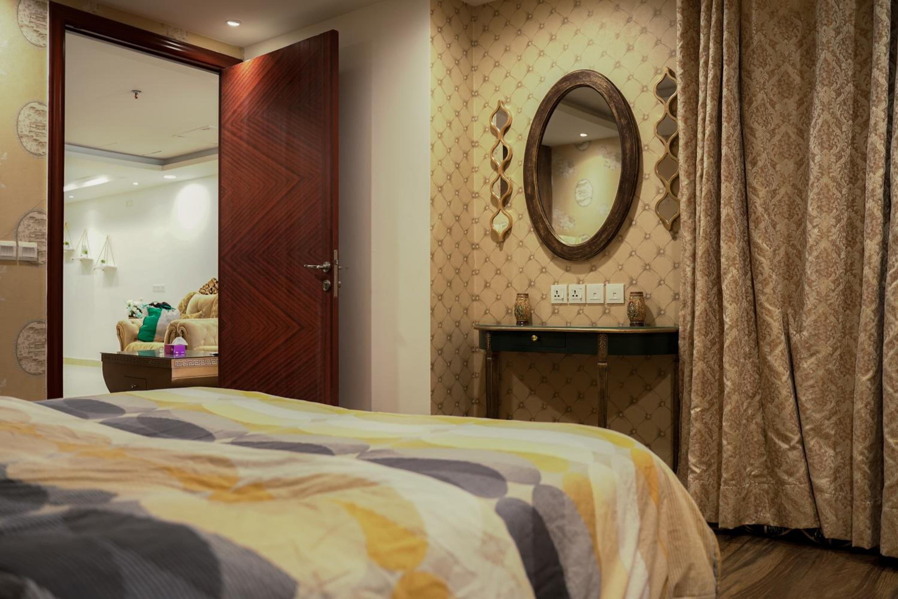 Luxury 1 Bedroom Apartment Gold Crest Mall And Residency DHA view 5