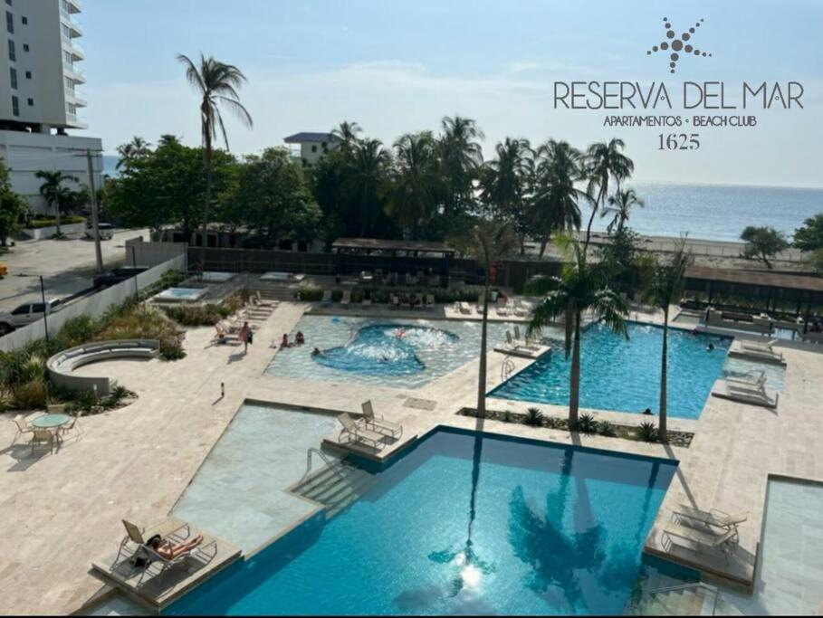 Hermoso y lujoso piso 14 con Salida Directa a la playa y clubhouse increible