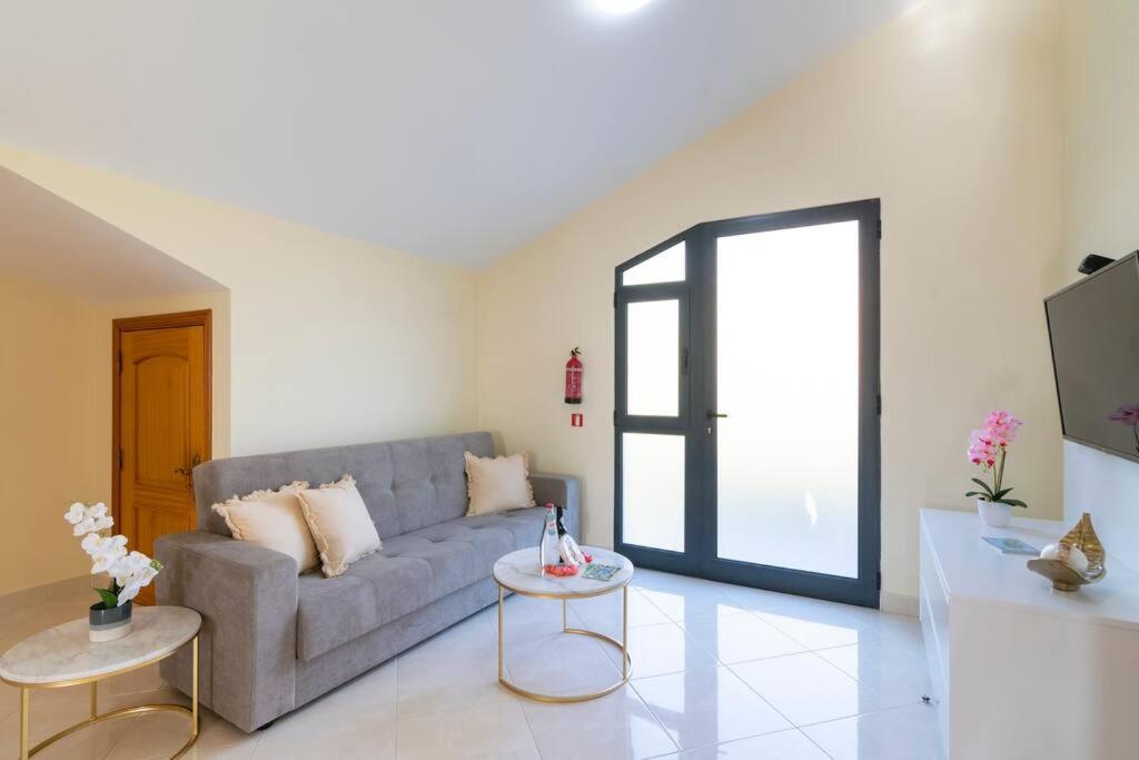 Branco's Apartment by GALMI view 2