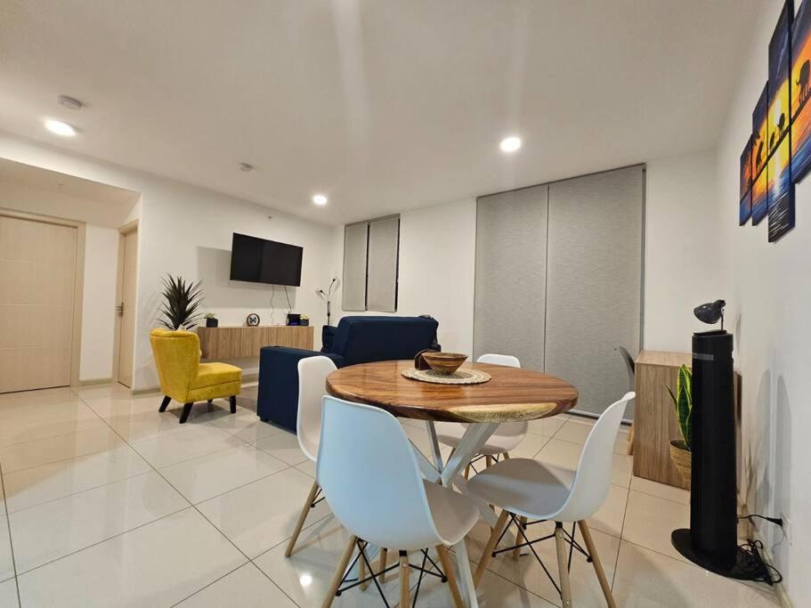 Charming Retreat Heredia: Your Home Away from Home