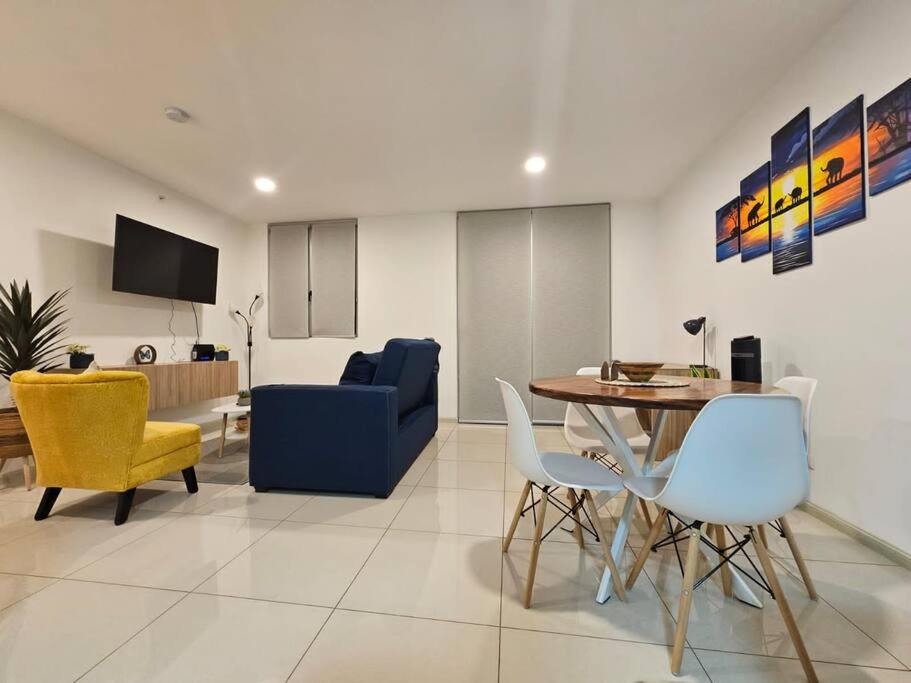 Charming Retreat Heredia: Your Home Away from Home