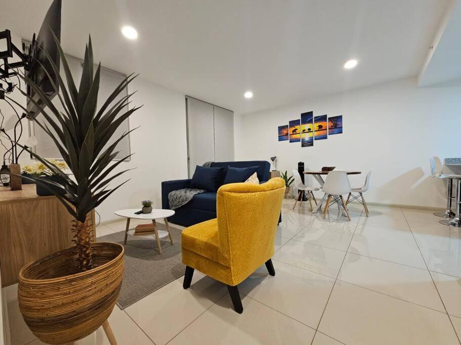 Charming Retreat Heredia: Your Home Away from Home