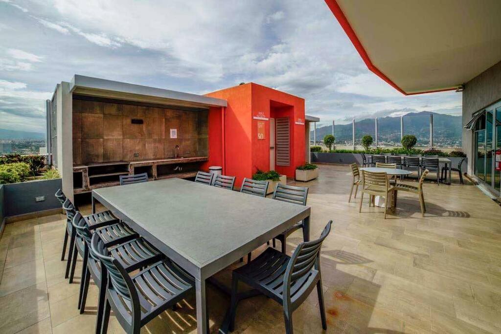 Charming Retreat Heredia: Your Home Away from Home