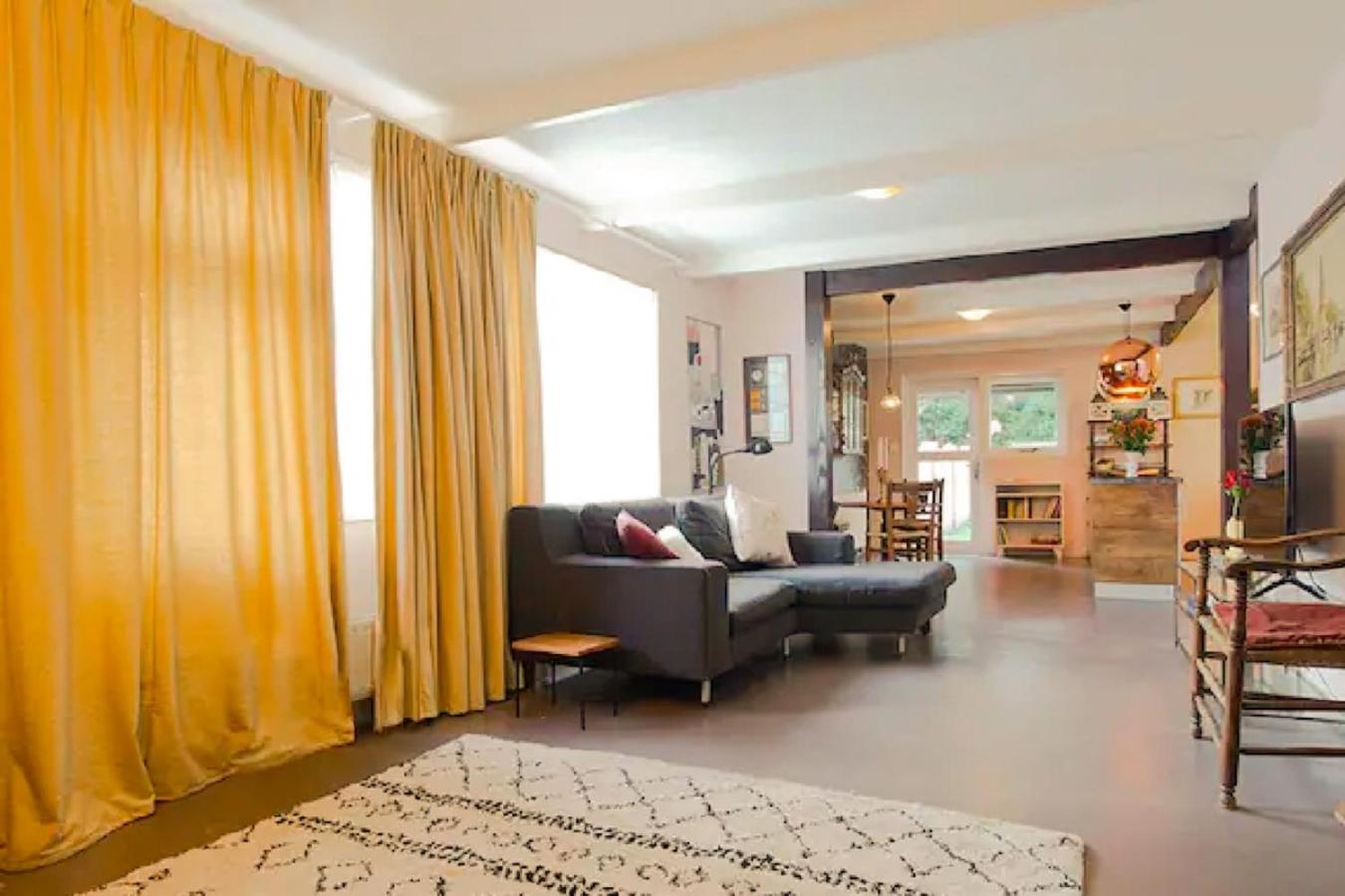 Lovely Studio with Patio and Garden
