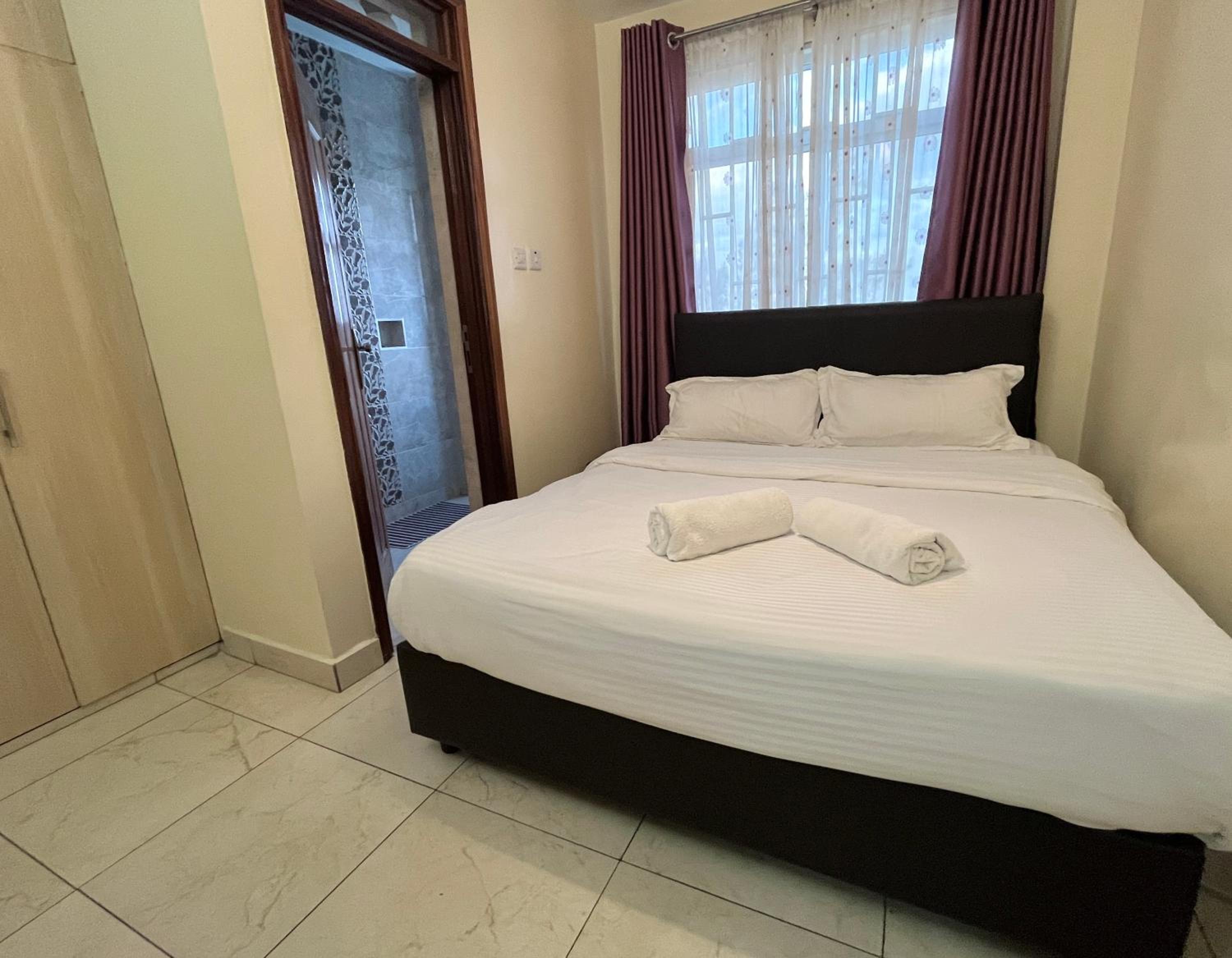 Neema Executive Suites Near Junction Mall With Balcony view 2