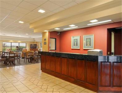 Days Inn by Wyndham Metter - Property Image 3