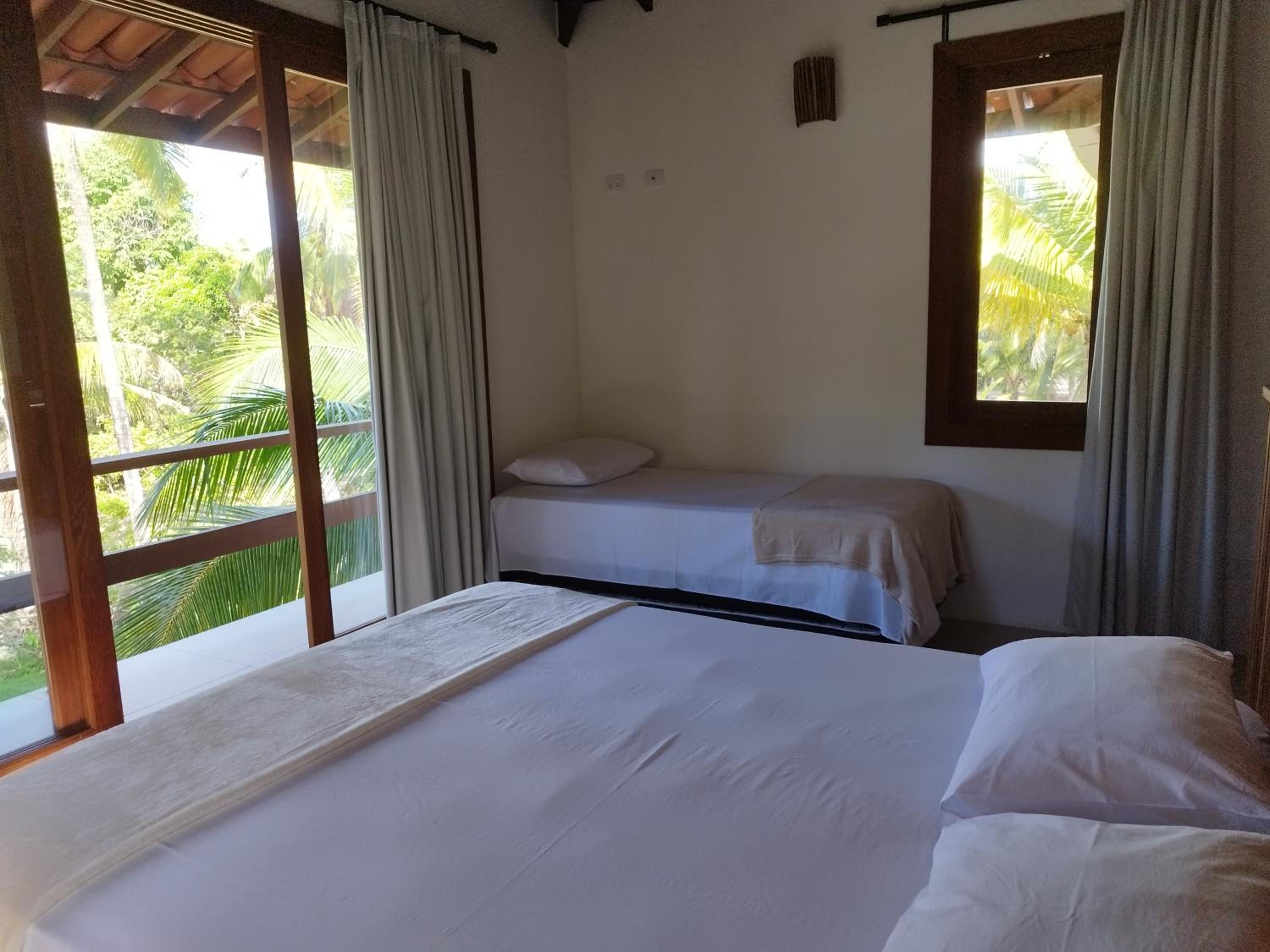 Kíria's Village Beach House