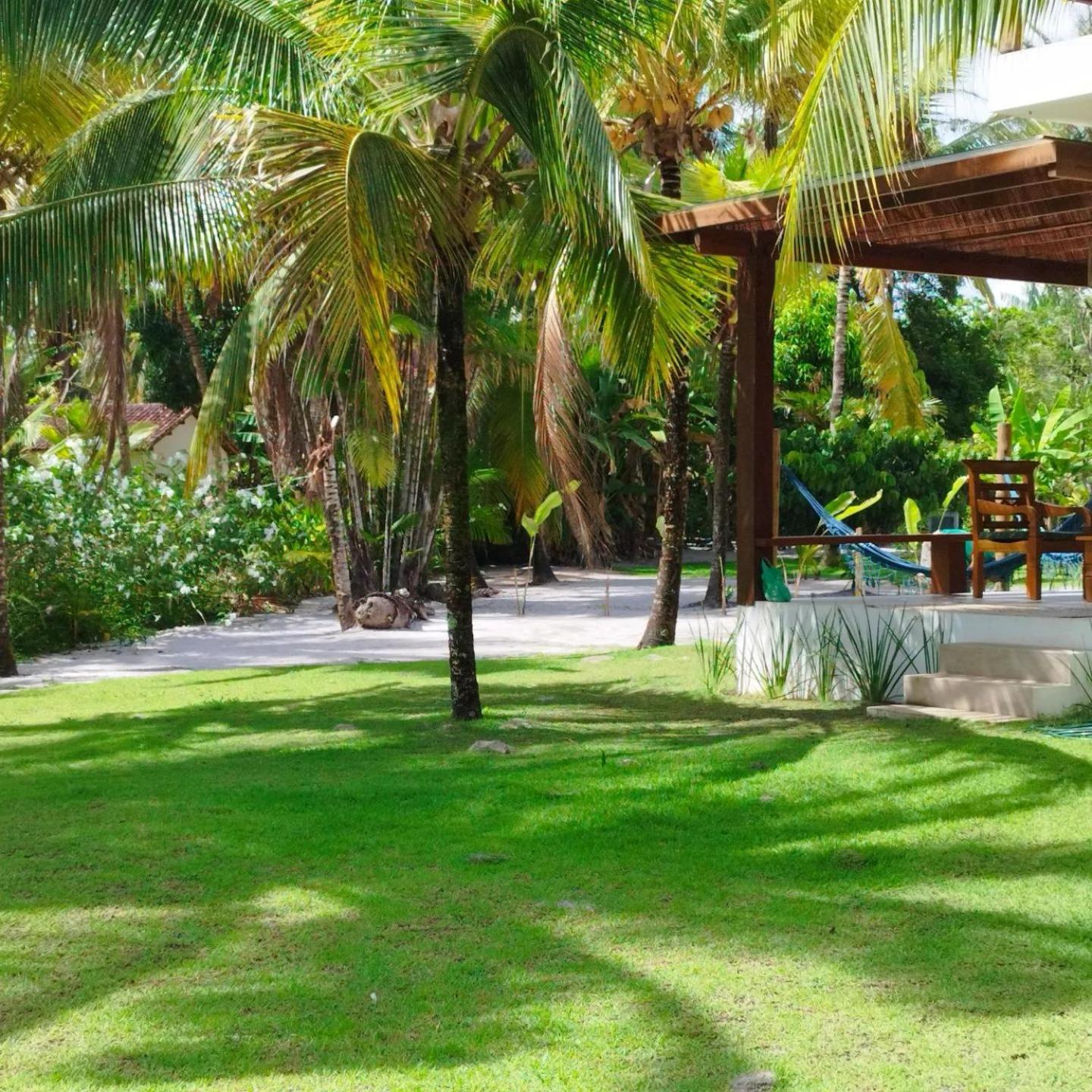 Kíria's Village Beach House
