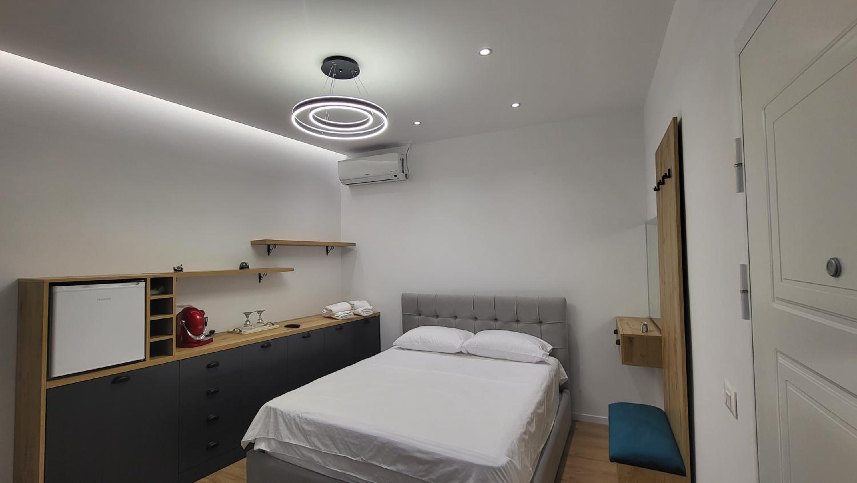 Karanxha's room