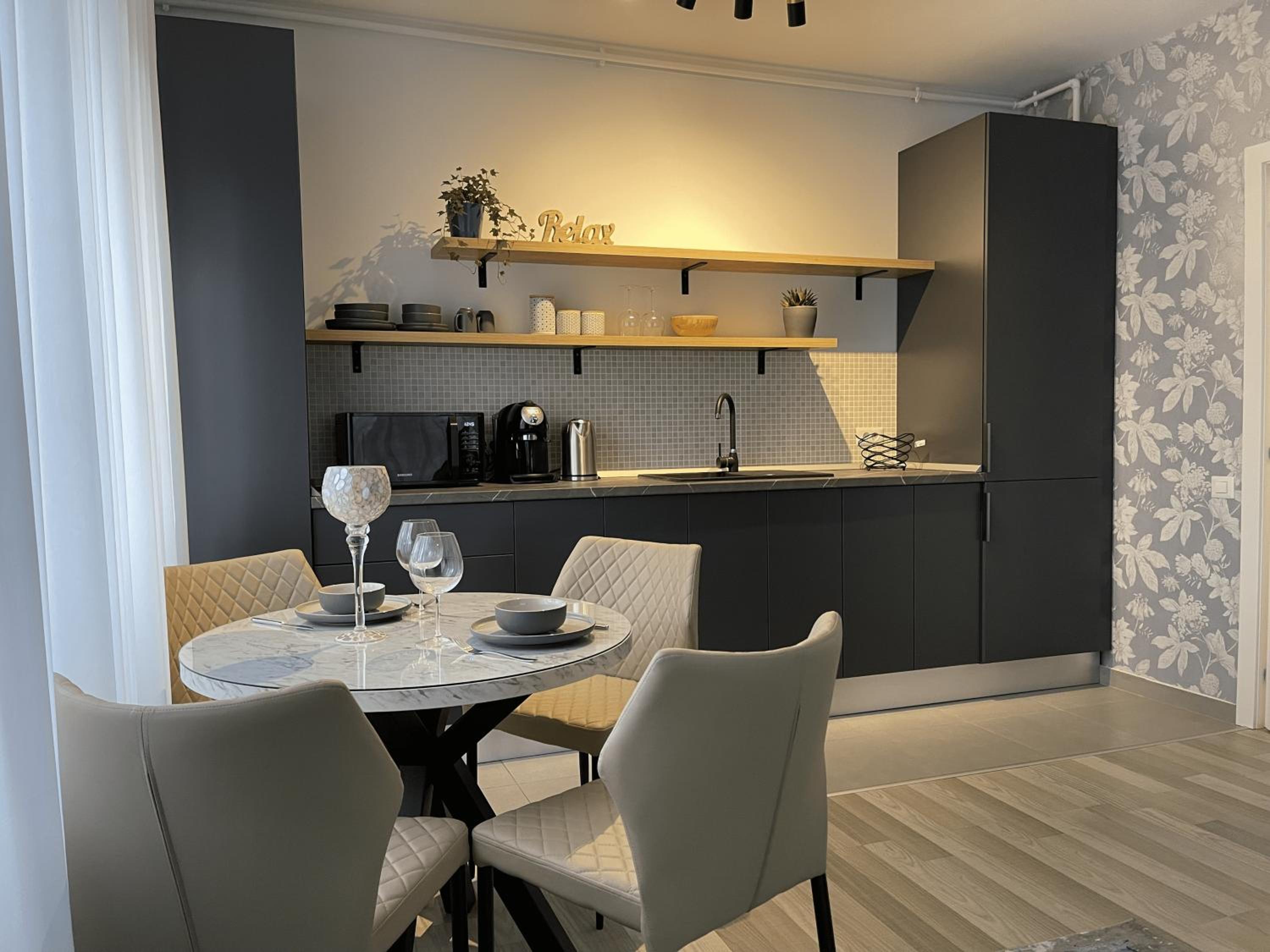 Apartament luminos! Self check-in! Aproape de centru! view 2