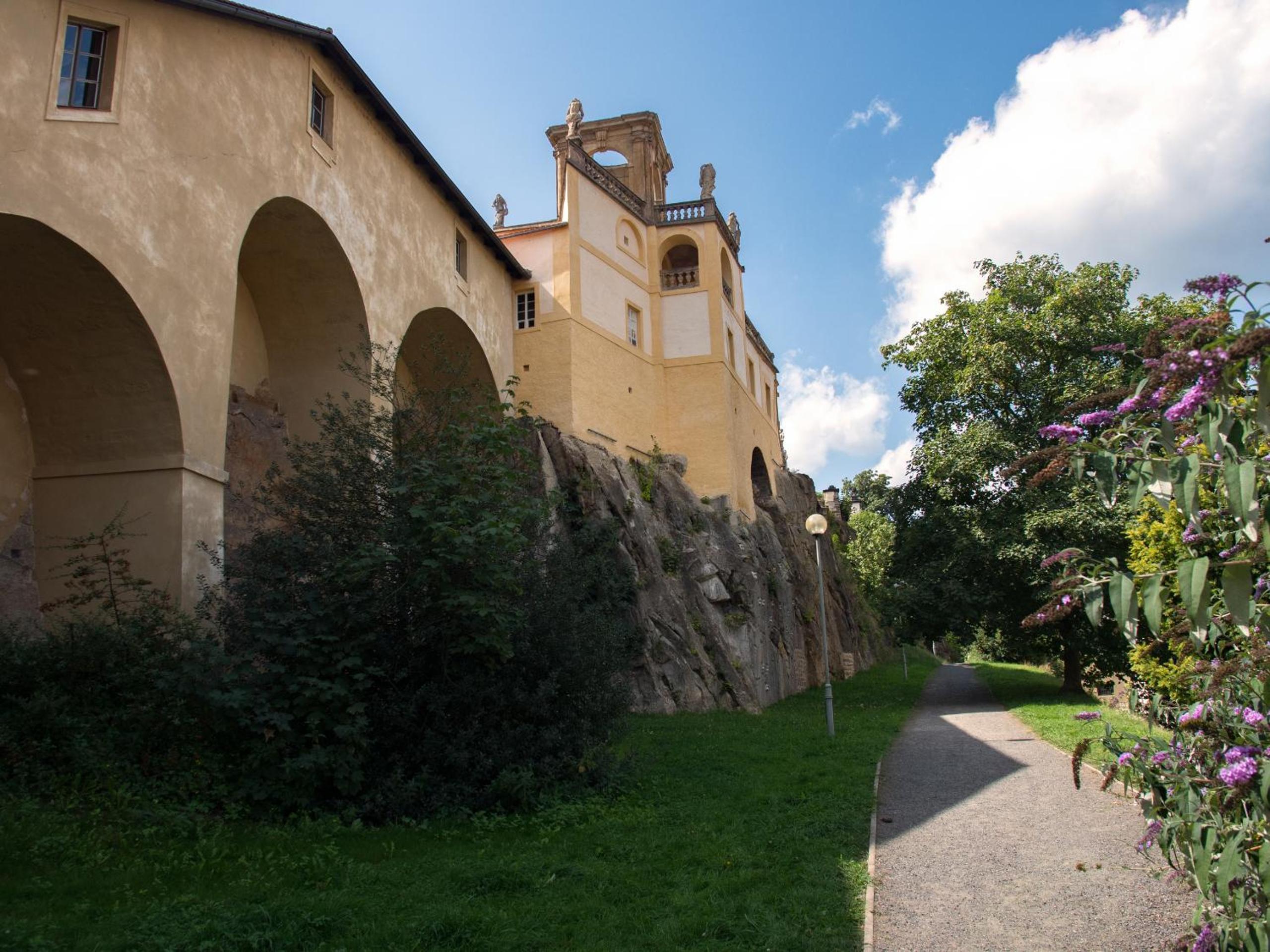 LAURAHAUS