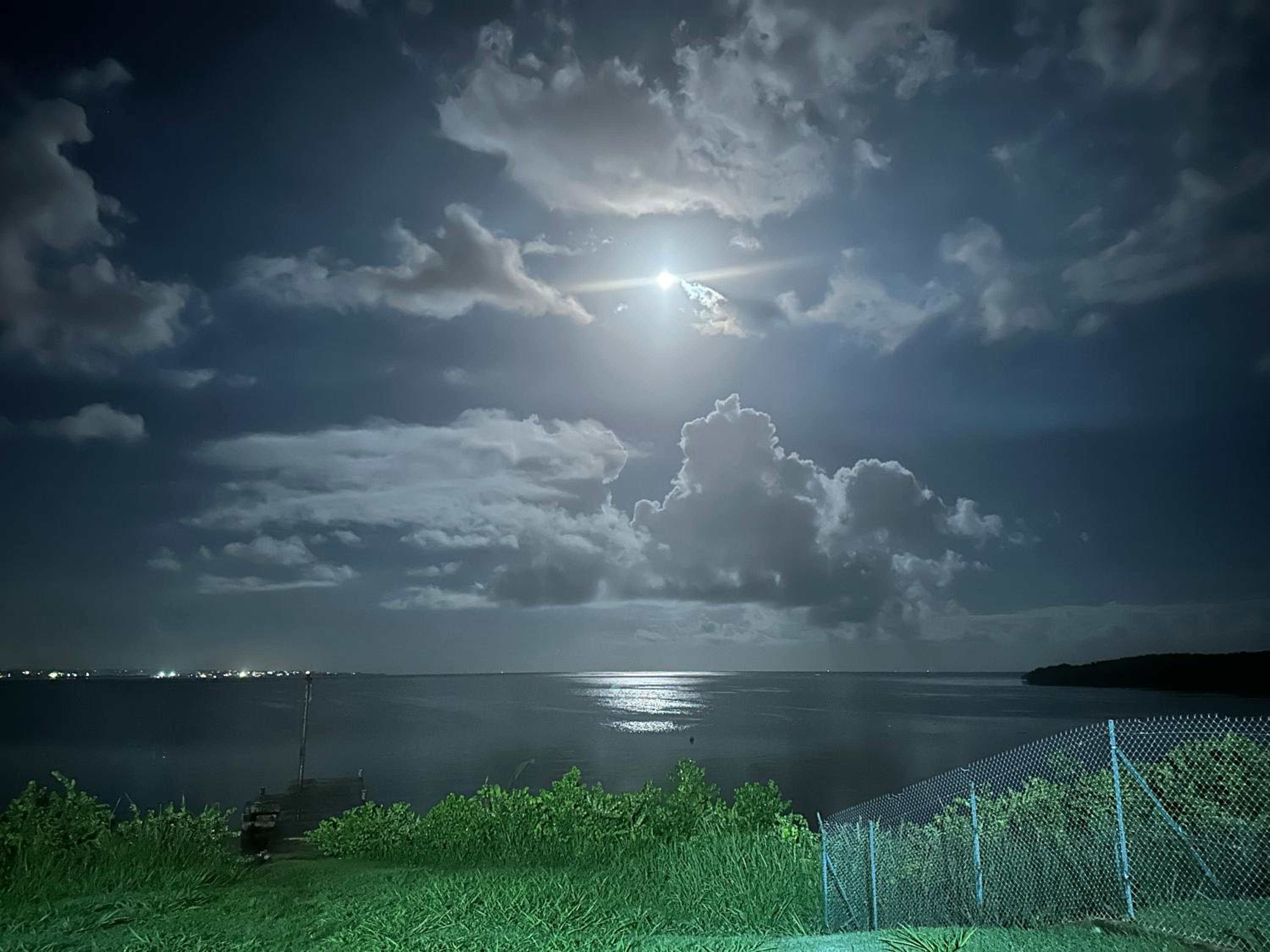 T2 Cosy vue mer Petit-Bourg view 5