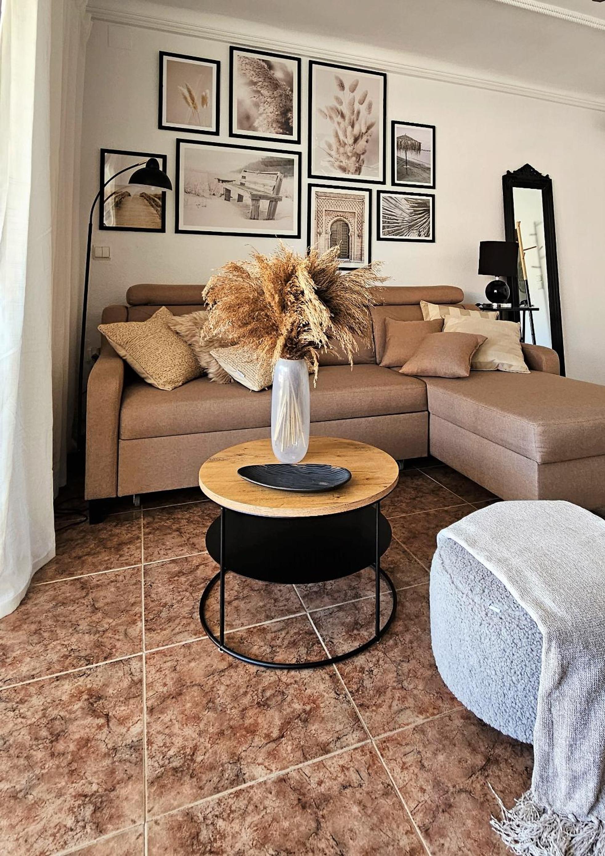 MIRADOR FAMILY HOME
