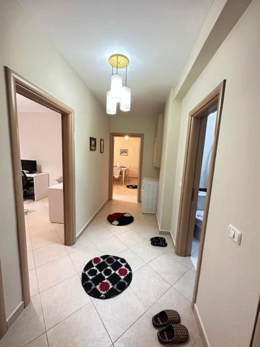 Glow Apartment Near Center