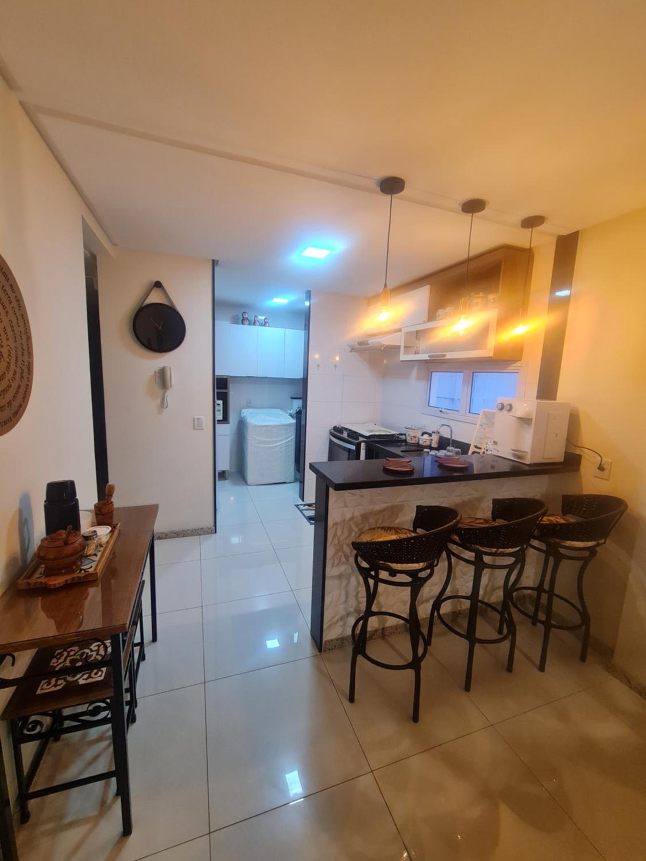 APTO 2 QUARTOS GUARAPARI